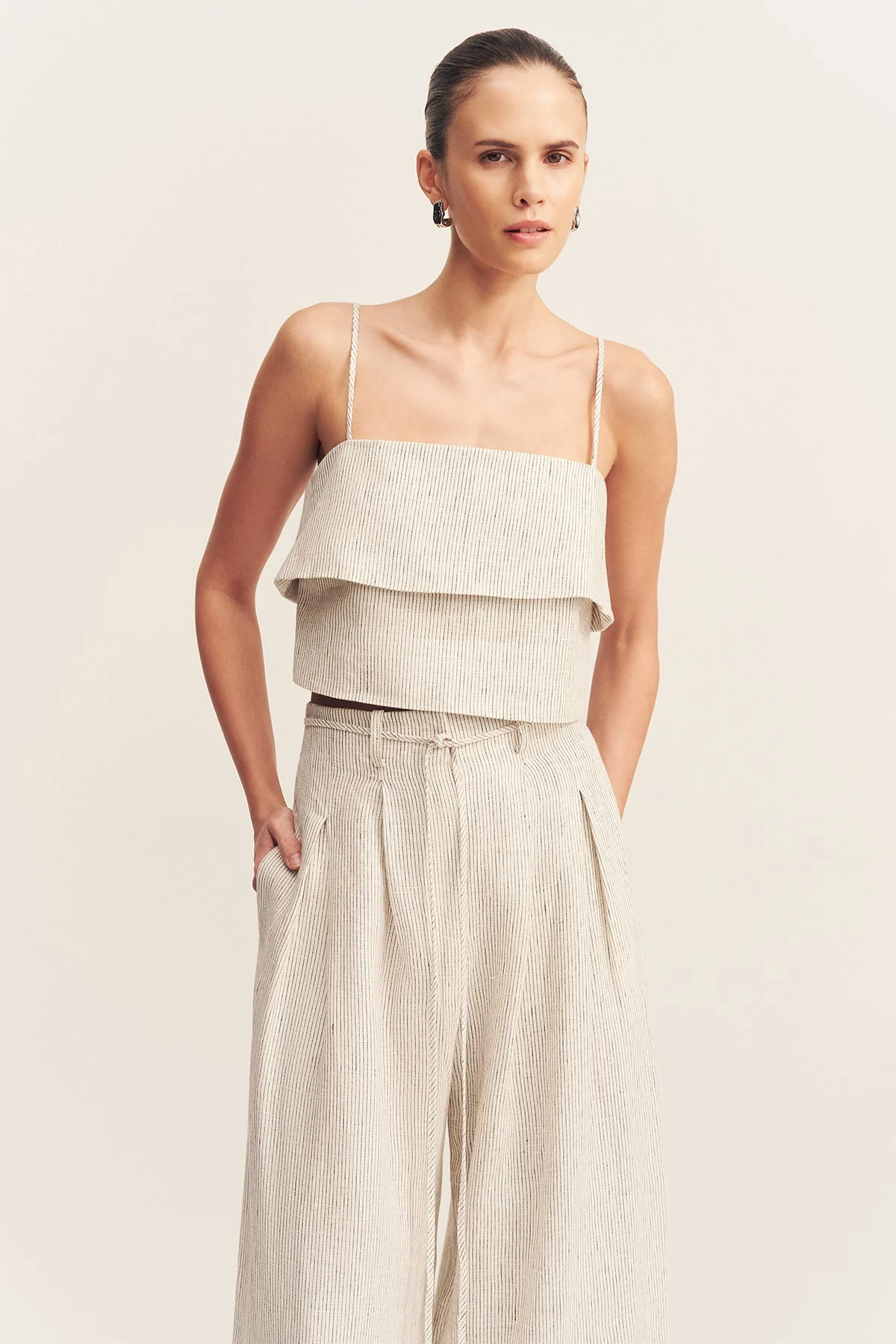 ALTO TEXTURED LINEN CROPPED CAMI - Image 2