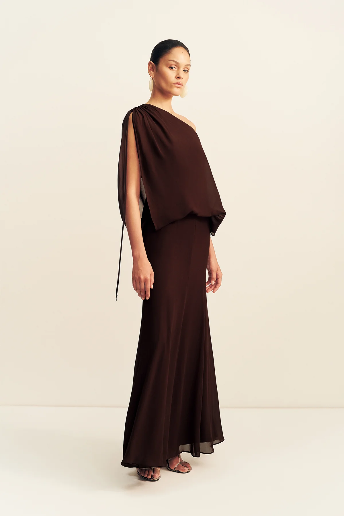 AMINA OFF SHOULDER BLOUSON MAXI DRESS - RISTRETTO - Image 3