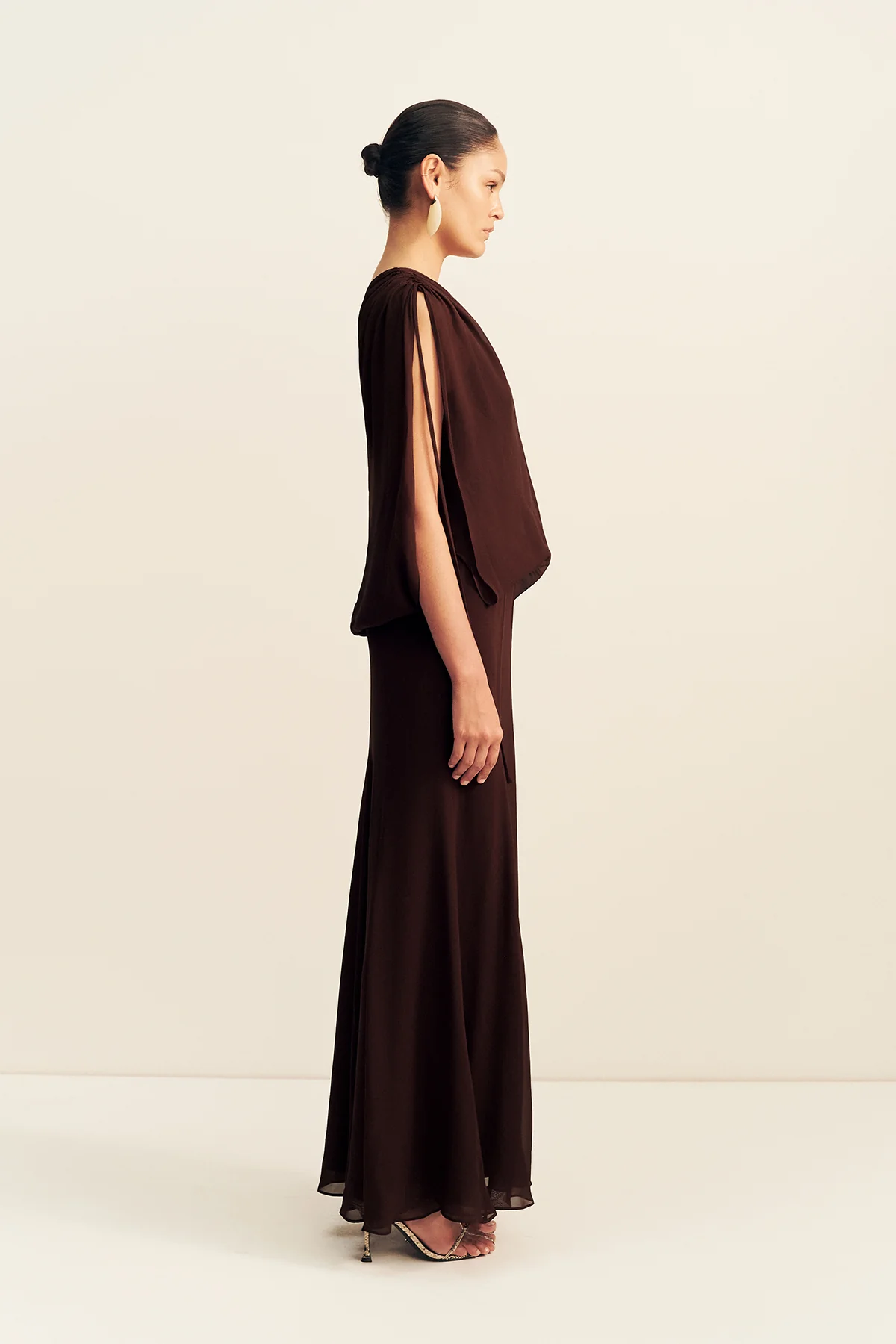 AMINA OFF SHOULDER BLOUSON MAXI DRESS - RISTRETTO - Image 4