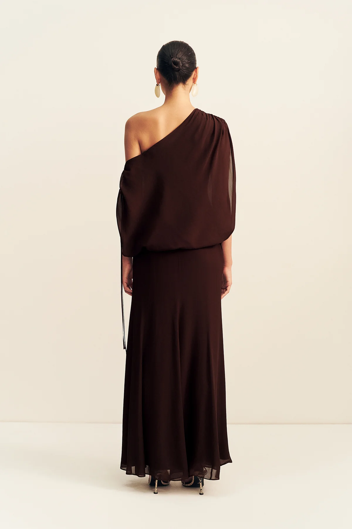 AMINA OFF SHOULDER BLOUSON MAXI DRESS - RISTRETTO - Image 5