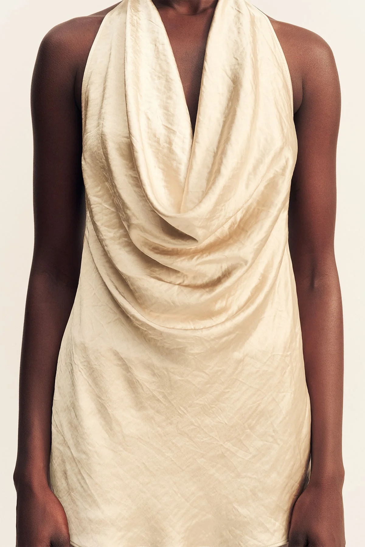 ANDIE CRUSHED LOW COWL MINI DRESS - CHAMPAGNE - Image 9
