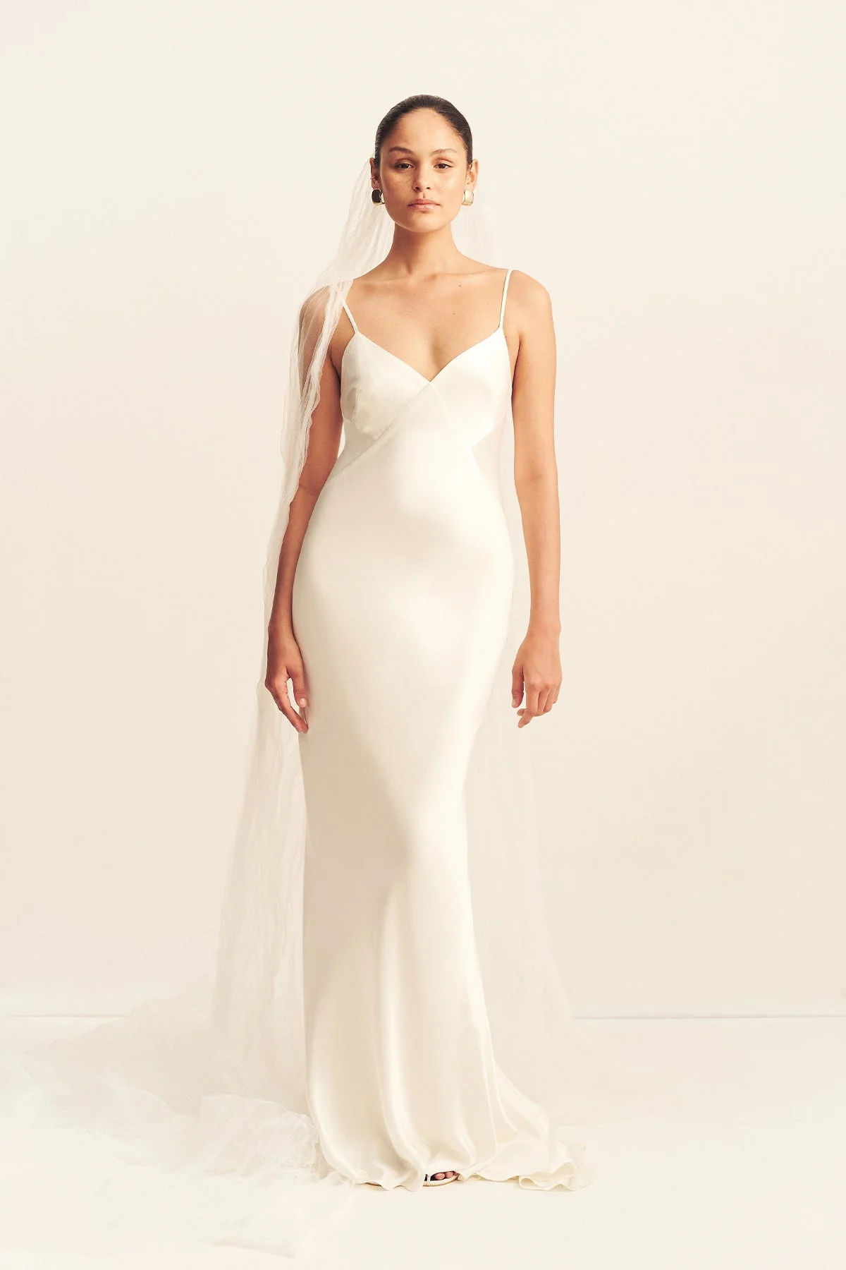 HALO PLEATED VEIL - IVORY