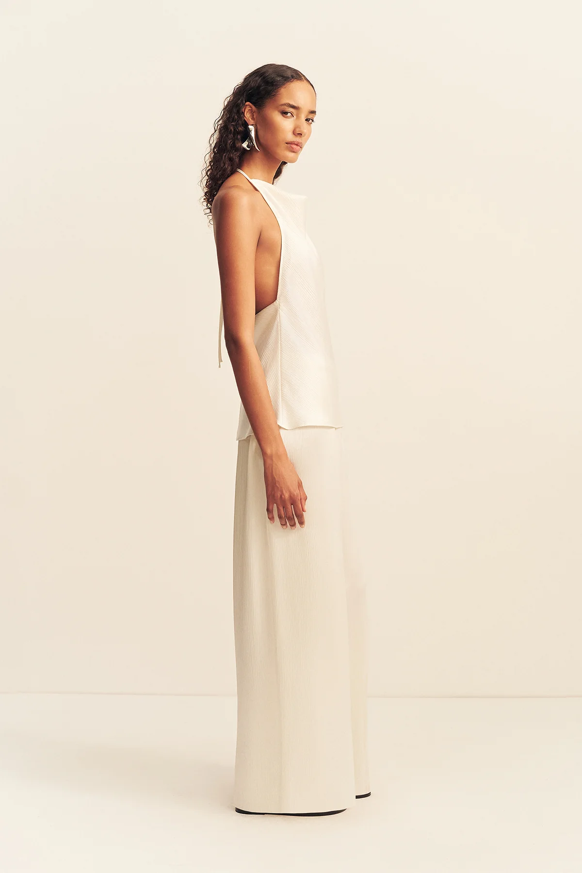 HUXLEY TEXTURED OPEN BACK TOP - VANILLA - Image 4