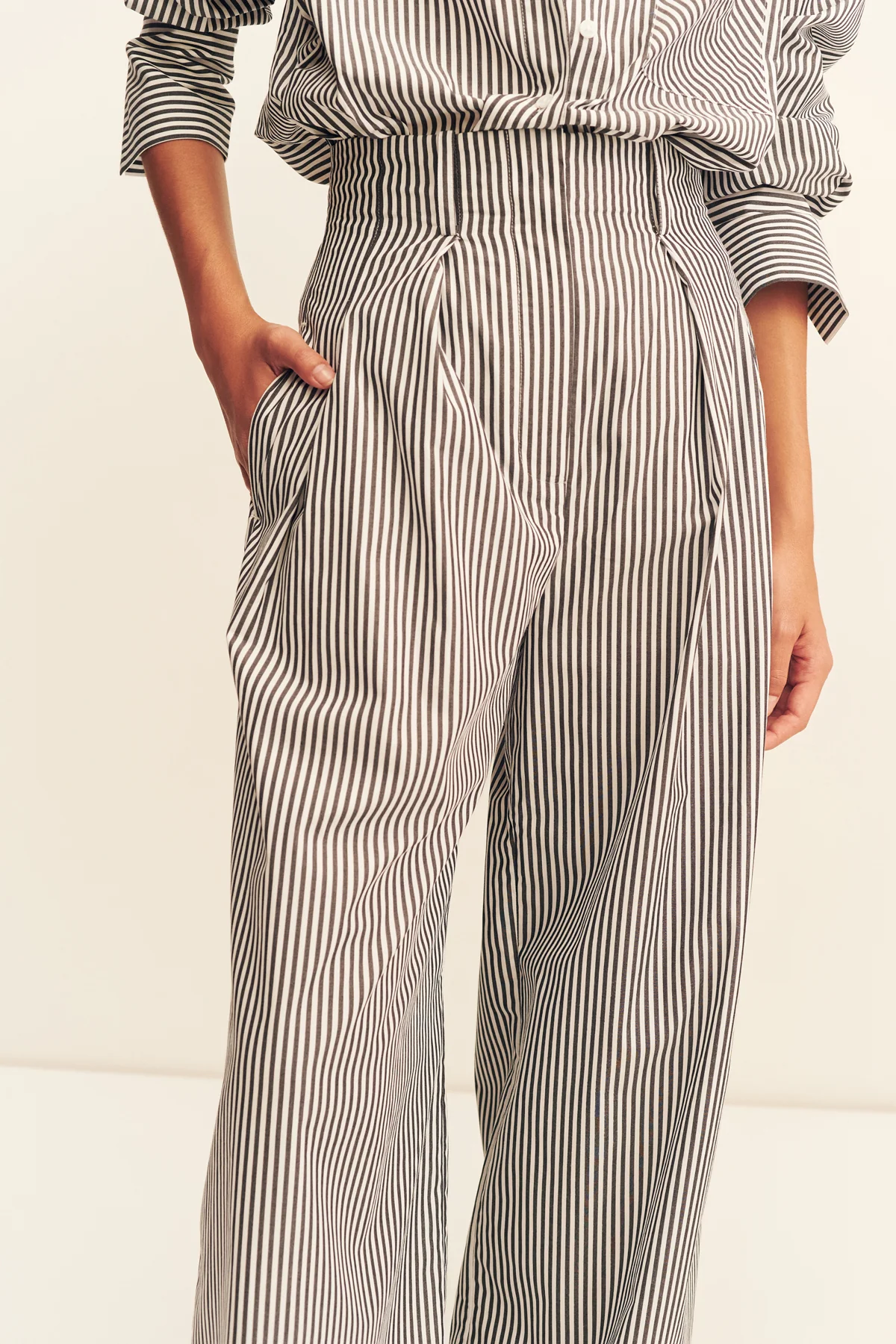 JAYDE HIGH WAISTED RELAXED PANT - Image 6