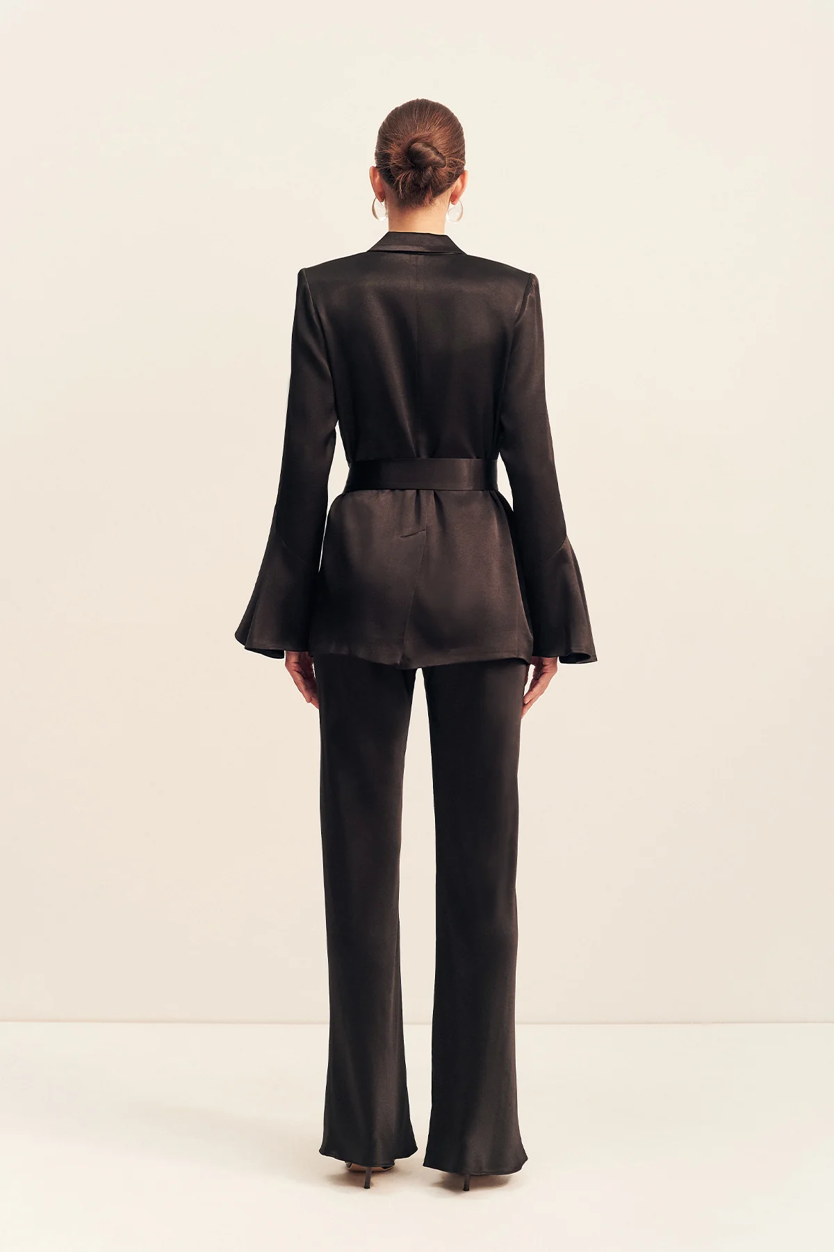 LA LUNE FLARED SLEEVE BELTED BLAZER - BLACK - Image 5