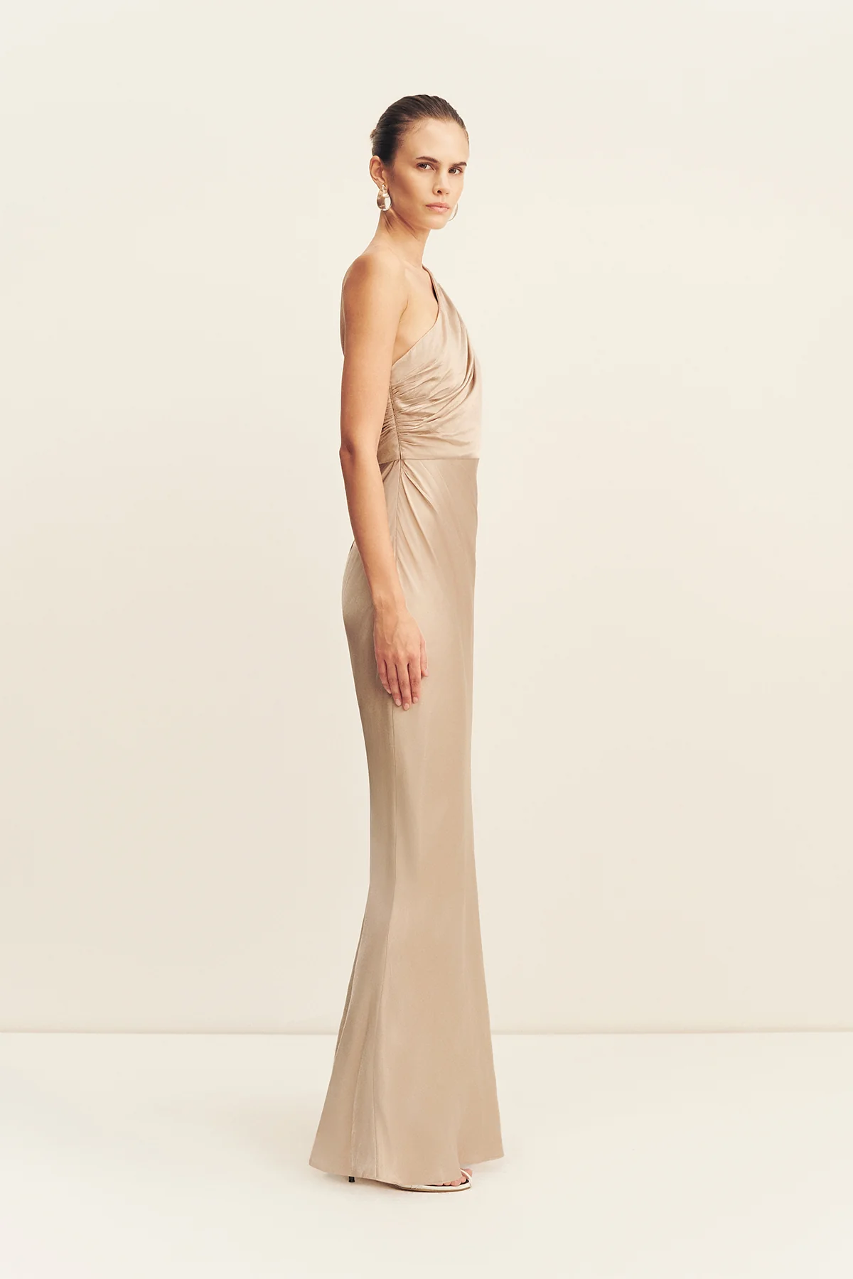 LA LUNE GATHERED ONE SHOULDER MAXI DRESS - GOLD - Image 4