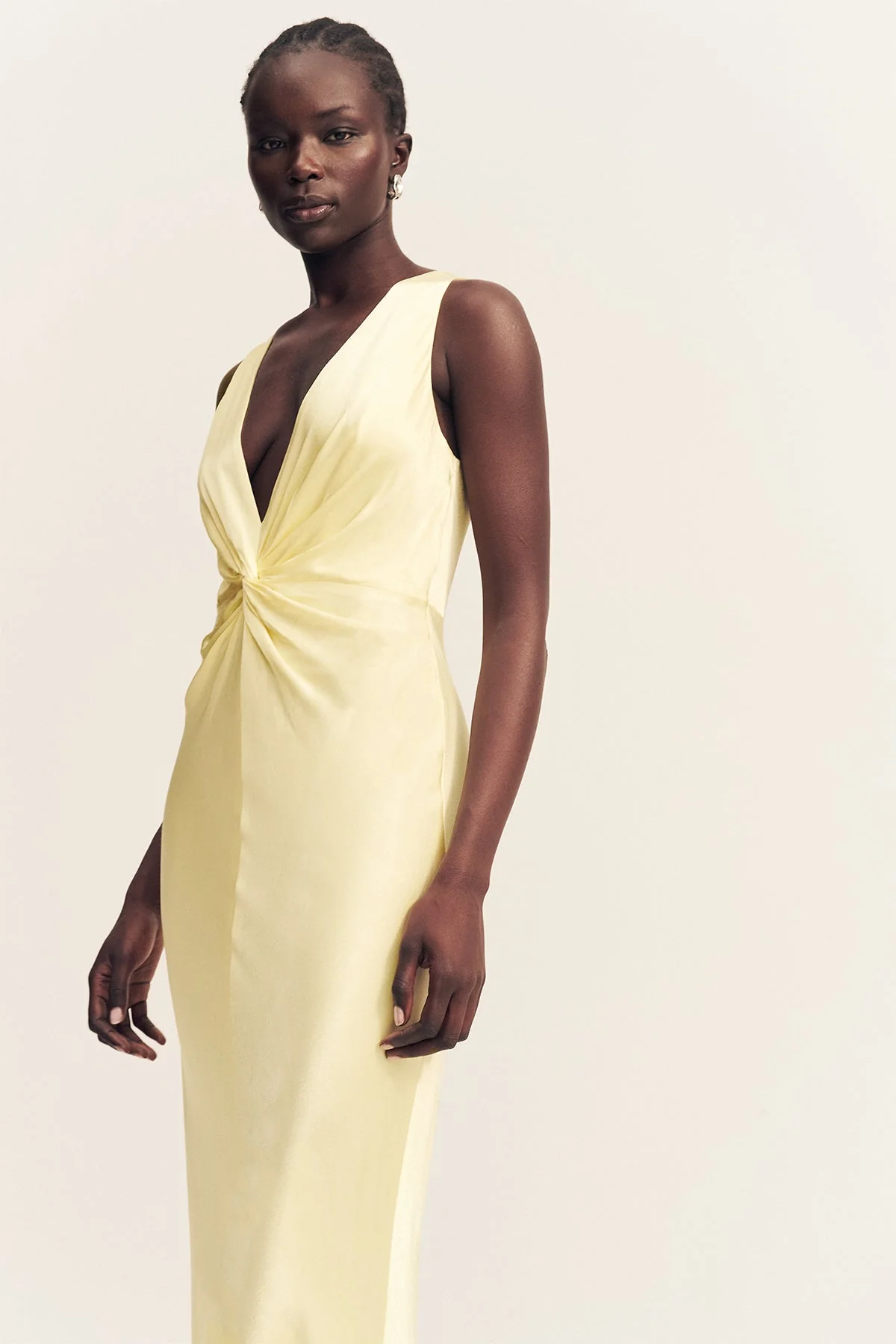 LA LUNE LOW TWIST MAXI DRESS - LEMON - Image 2
