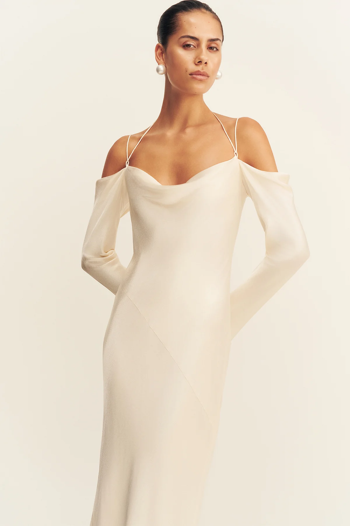 LA LUNE OFF SHOULDER TIE MAXI DRESS - CREAM - Image 2