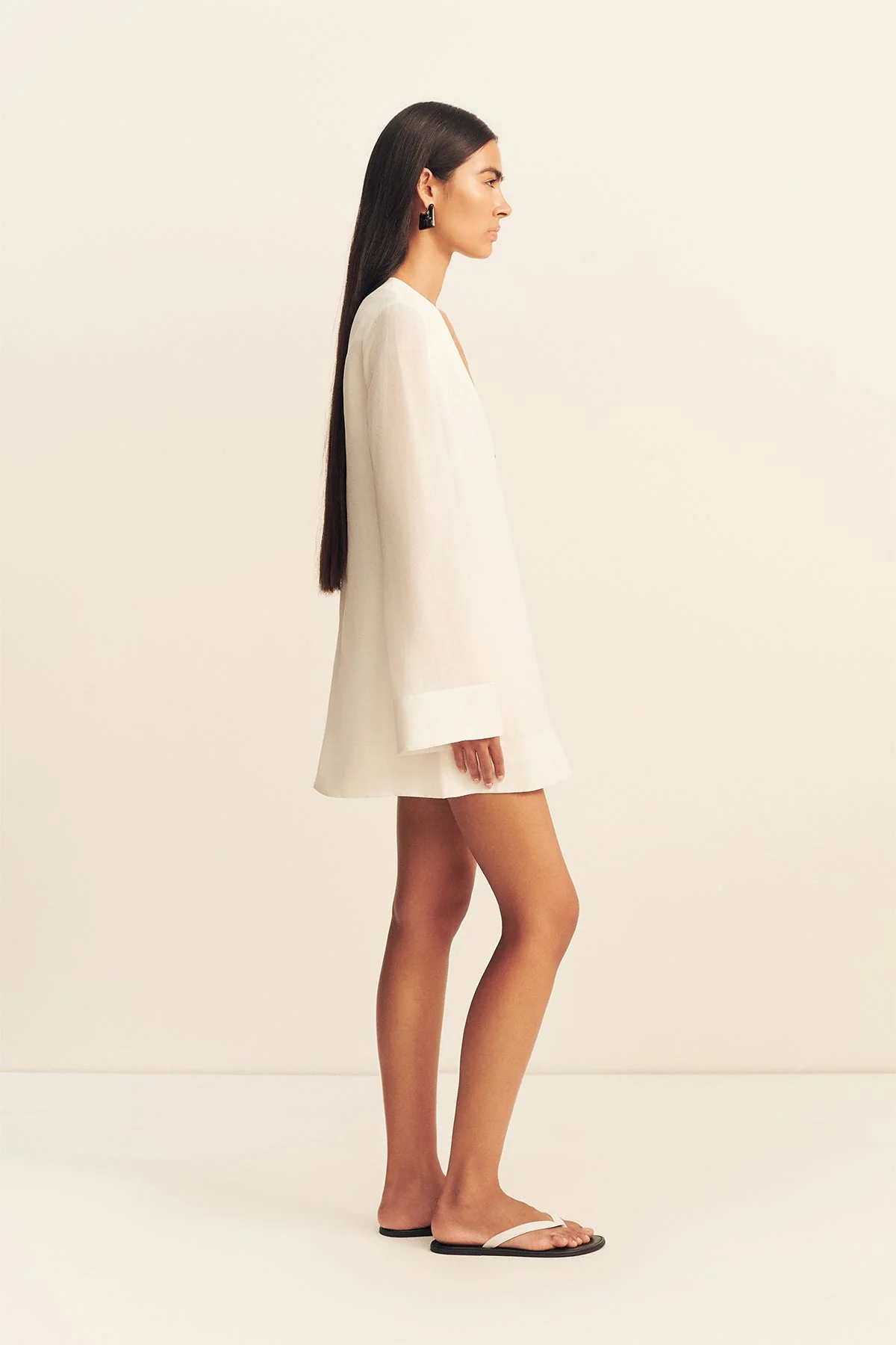 PALOMA PLUNGED LONG SLEEVE MINI DRESS - IVORY - Image 4