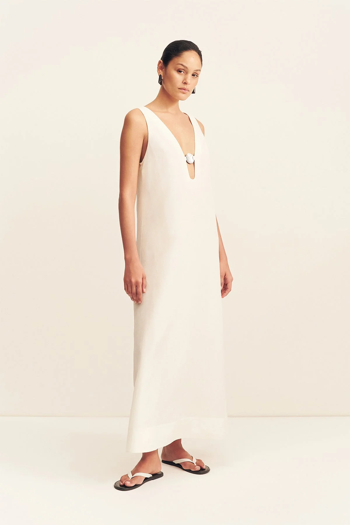 PALOMA PLUNGED MAXI DRESS - IVORY - Image 3