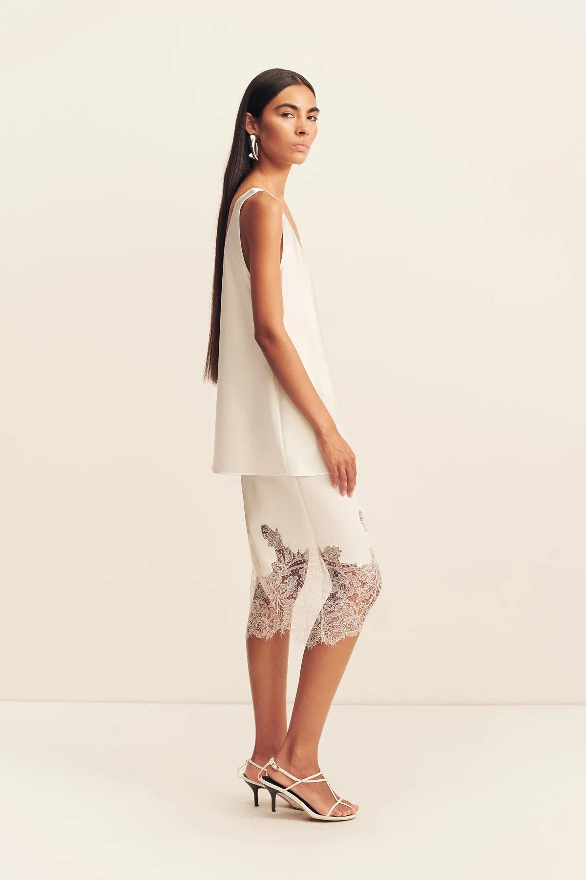 SAVANNA SCOOP NECK TOP - IVORY - Image 4
