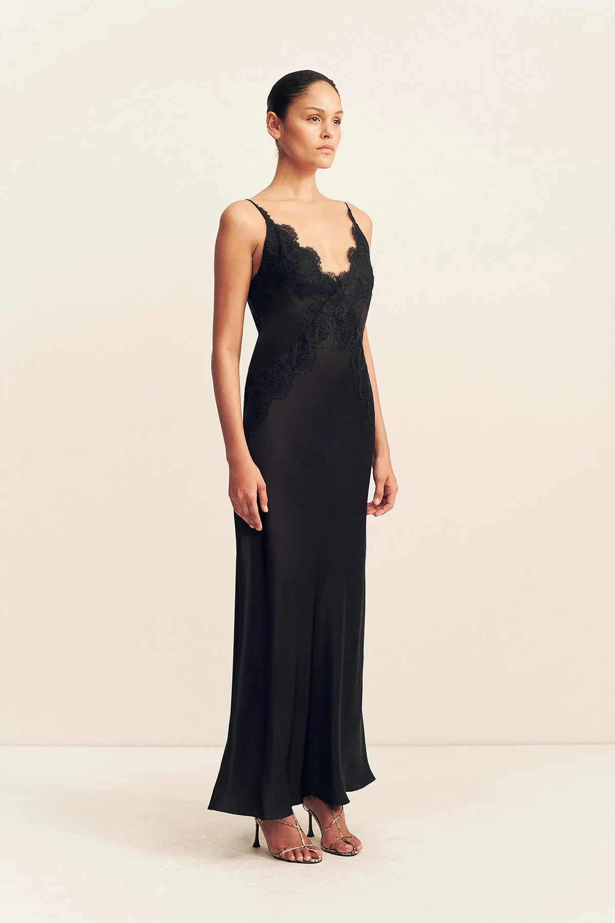 SIMONA LACE SLIP MAXI DRESS - BLACK - Image 3